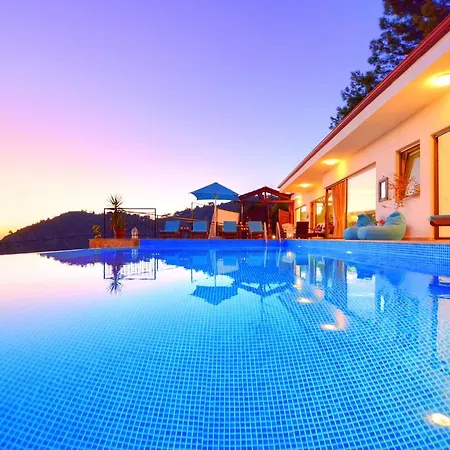 Villa Ella *